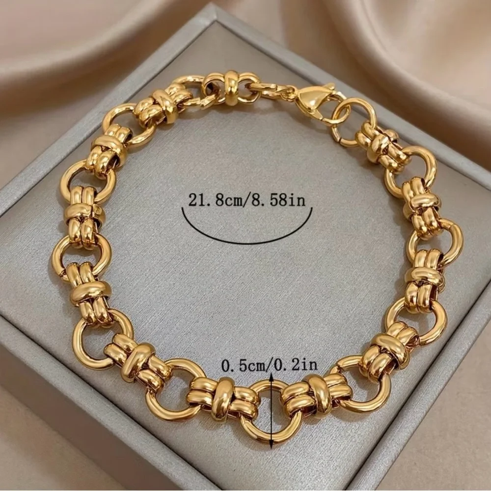 🔥TRENDY🔥 CUBAN LINK 18KT Gold Plated Bracelet
